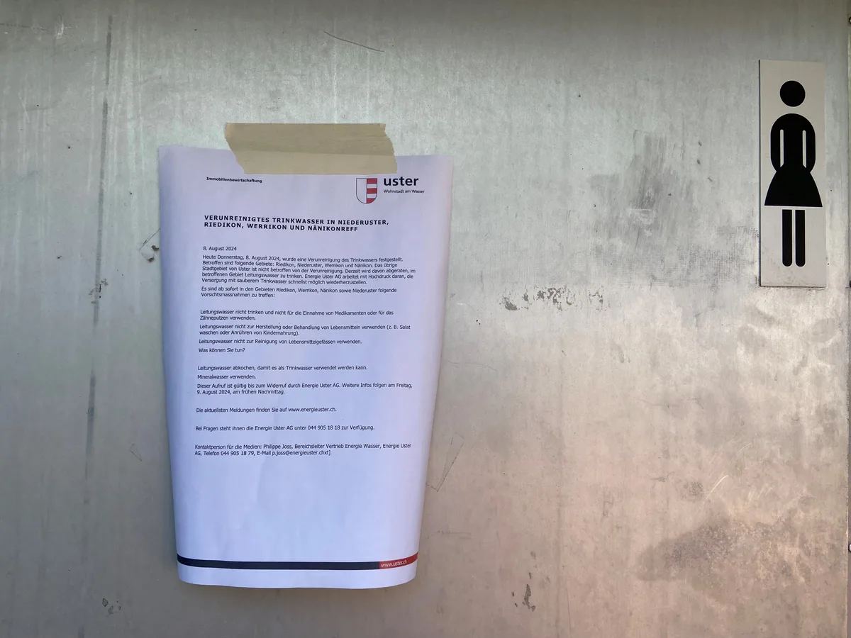 Diese Mitteilung hing am 9 August am Klo beim Restaurant 8610 in Uster.